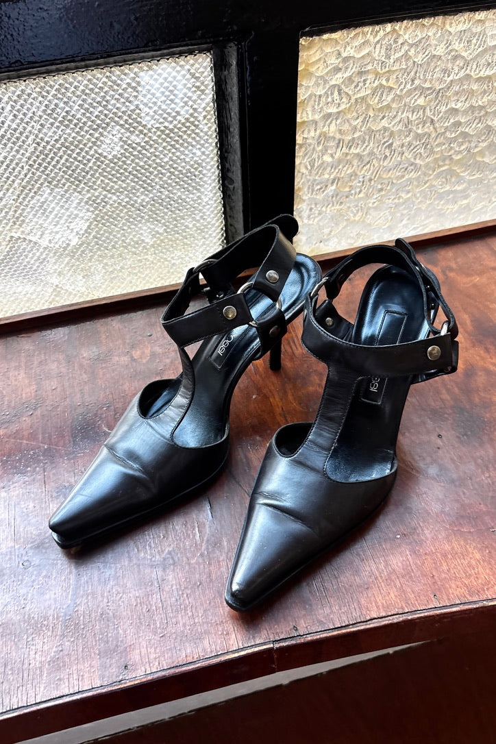 SERGIO ROSSI STUDDED POINTED LEATHER HEELS