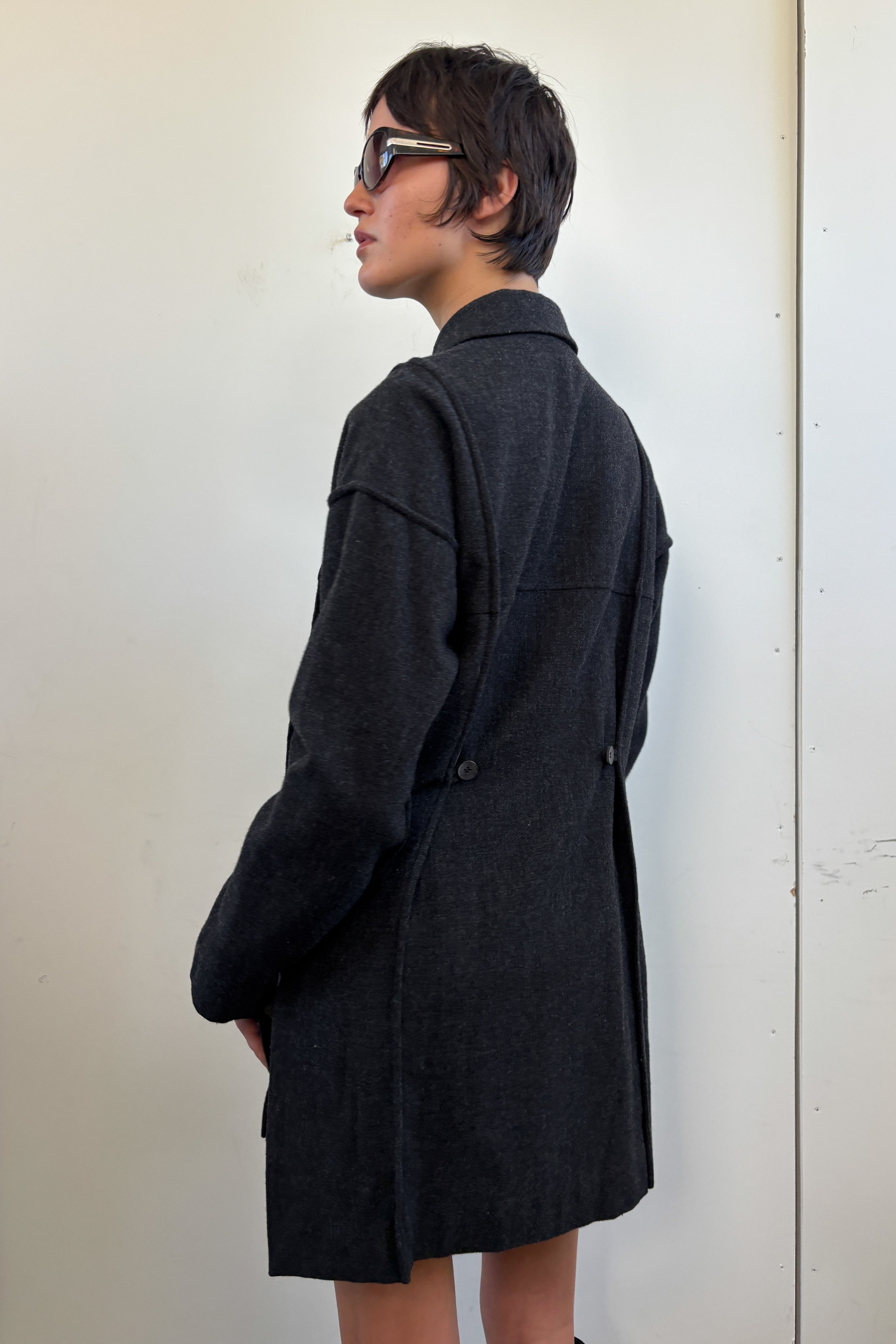 ISSEY MIYAKE WOOL COAT WITH PLEAT DETAIL