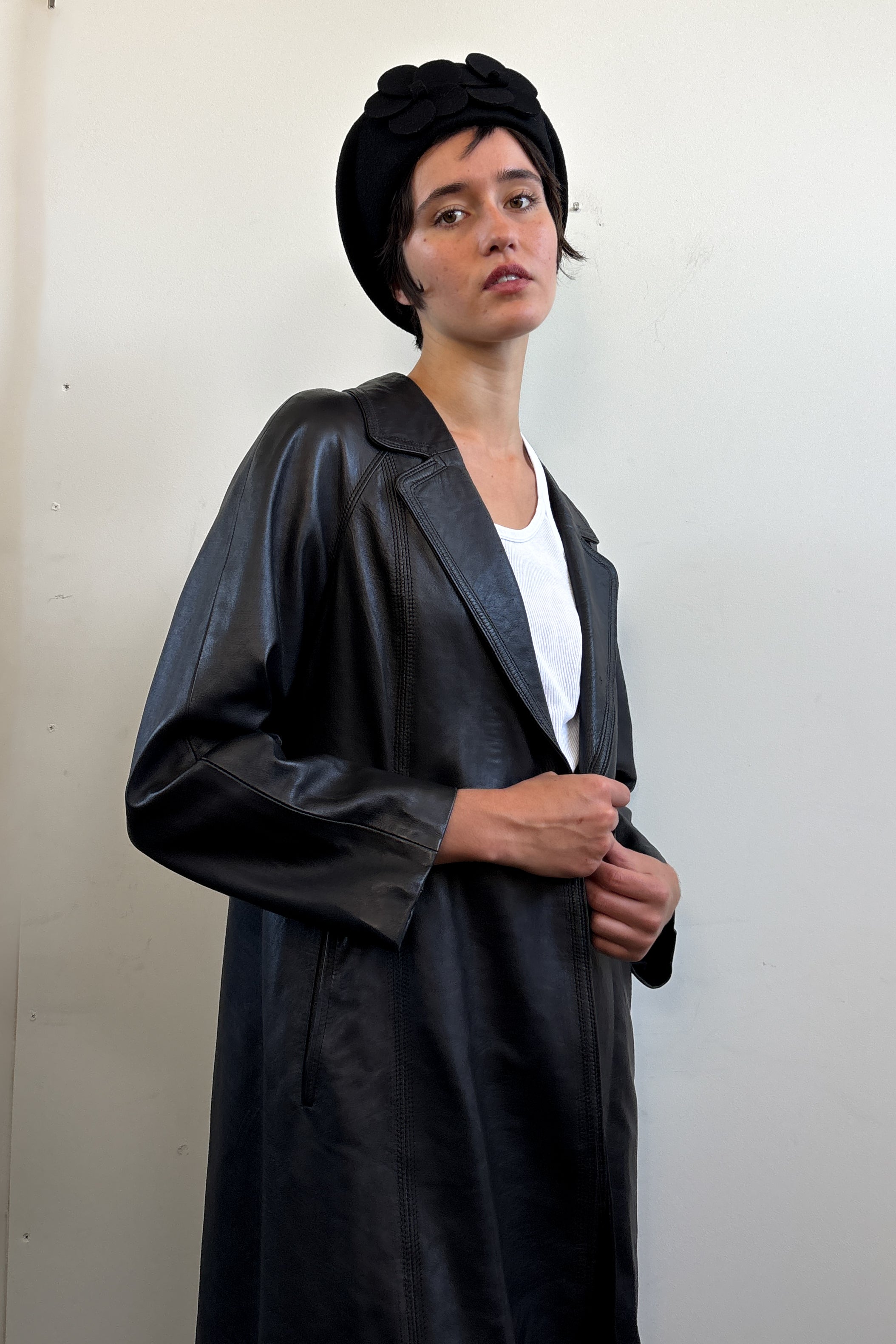 VINTAGE BLACK LEATHER TRENCH COAT