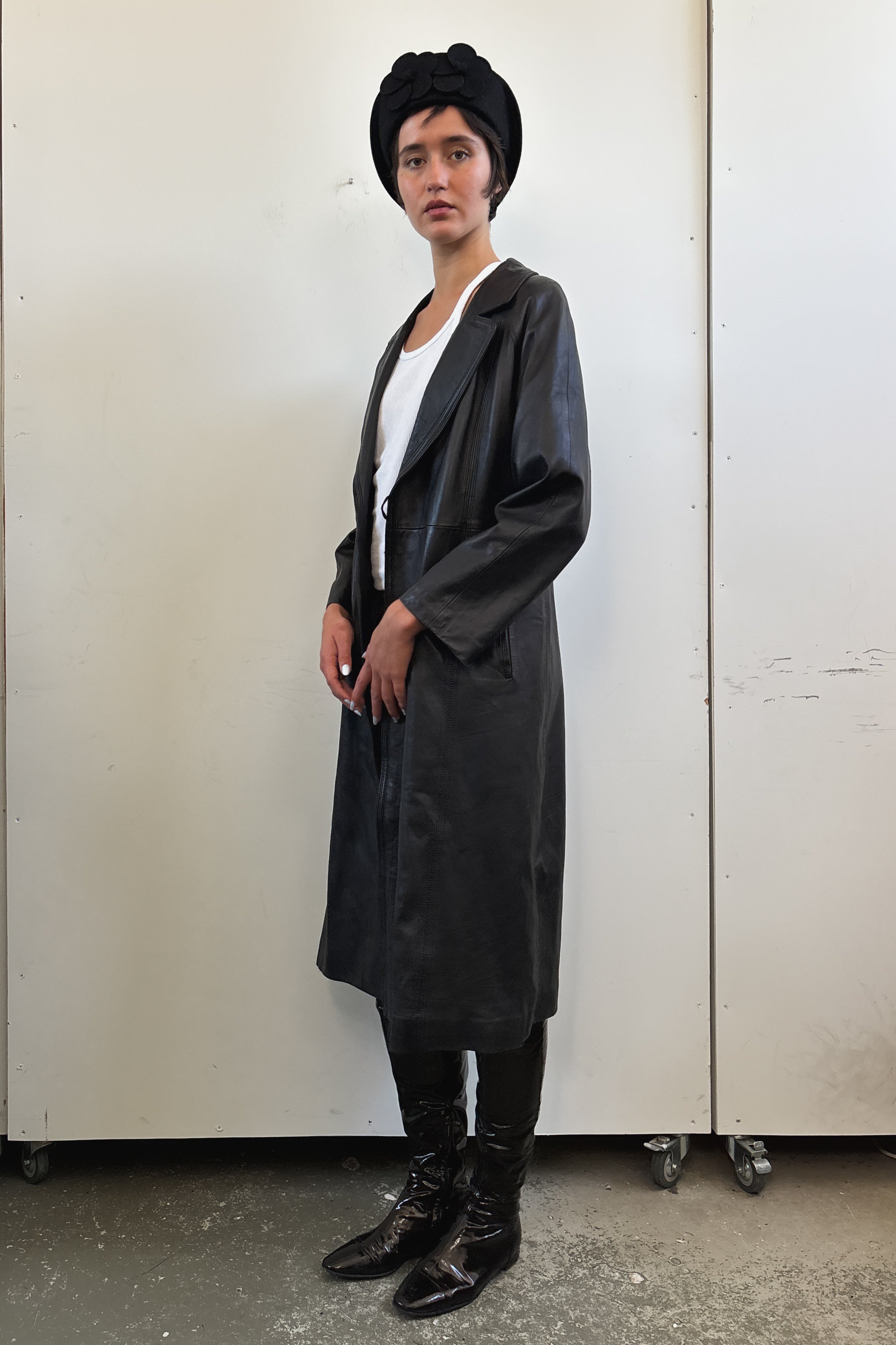 VINTAGE BLACK LEATHER TRENCH COAT