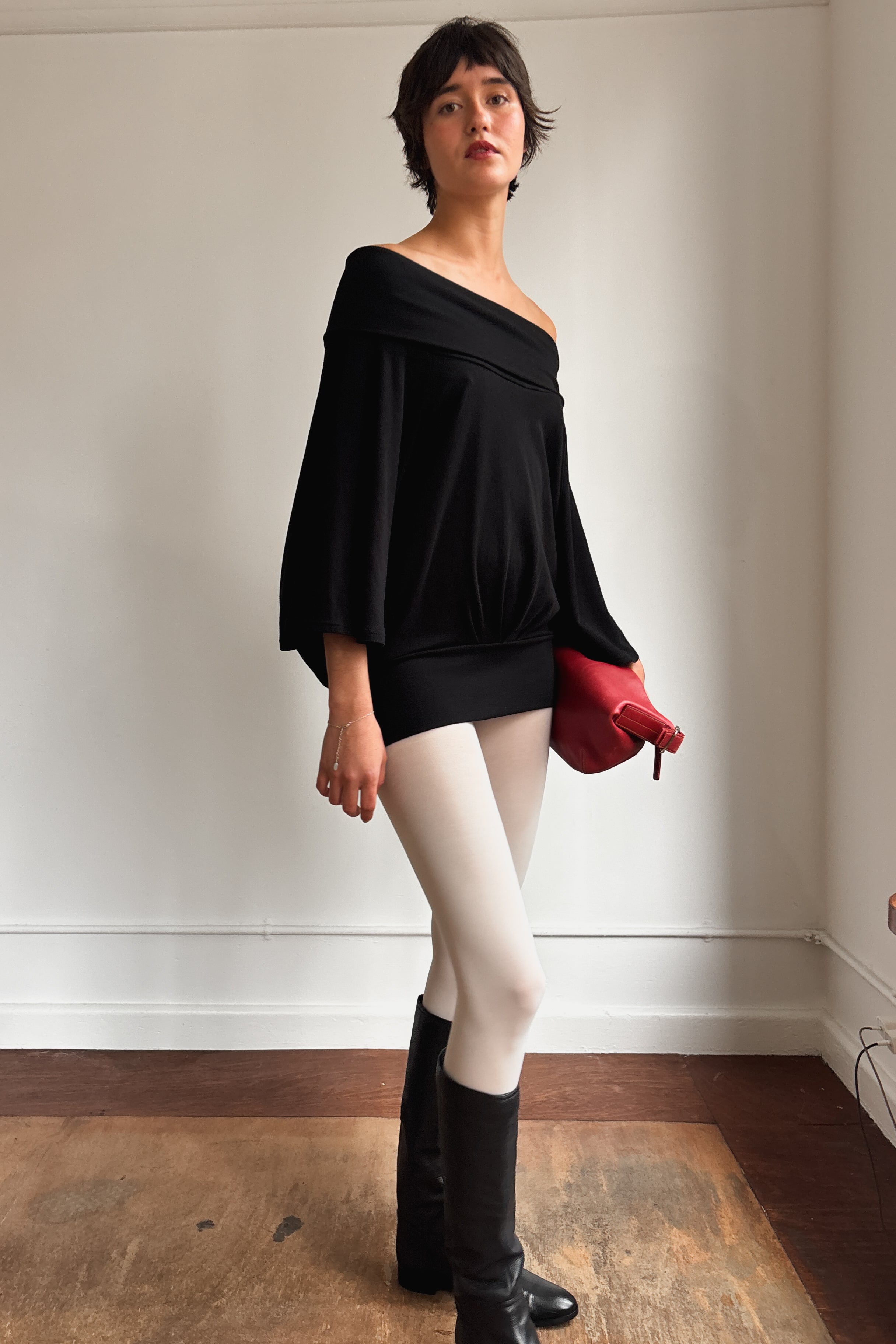 VIVIENNE TAM BATWING TOP