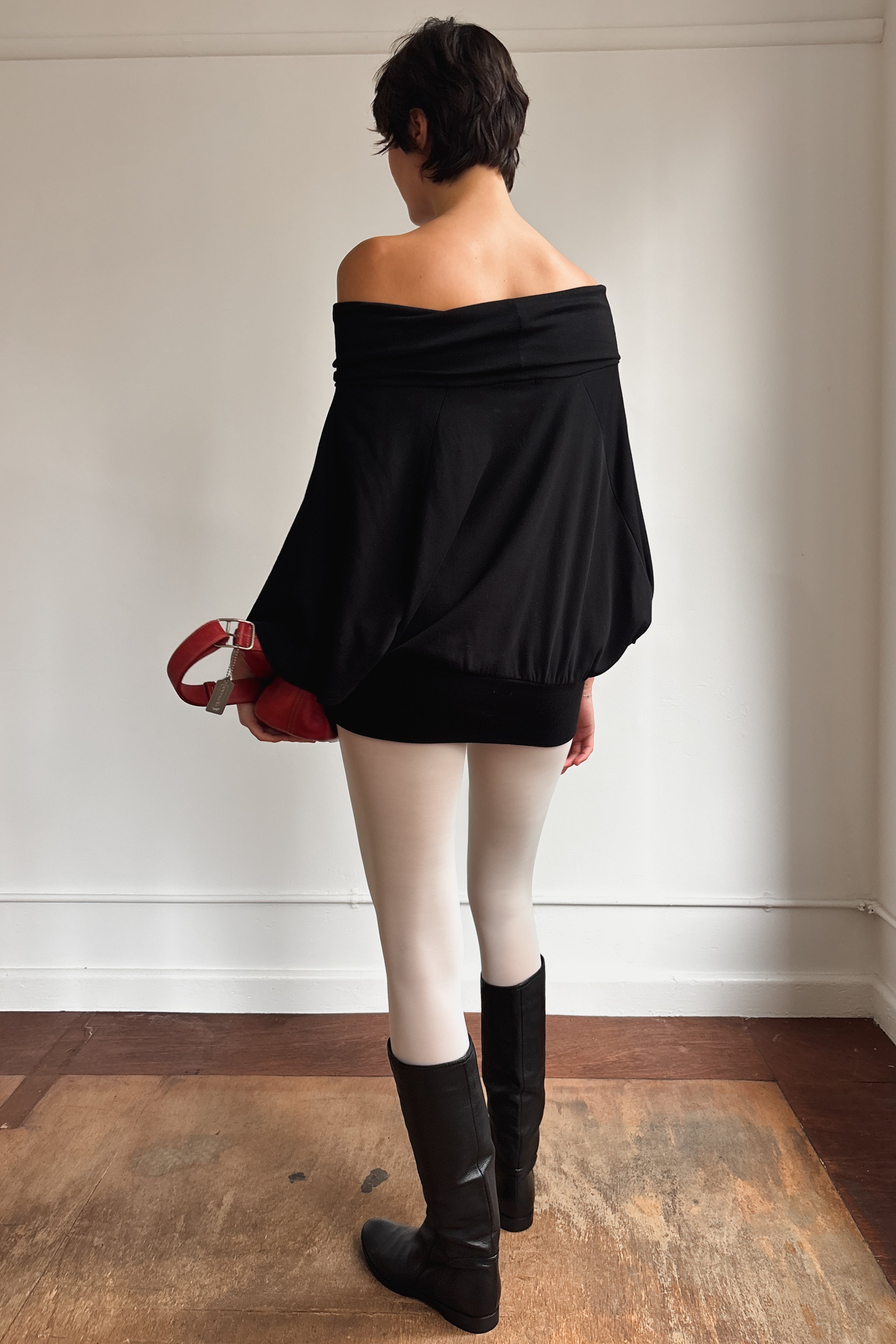 VIVIENNE TAM BATWING TOP